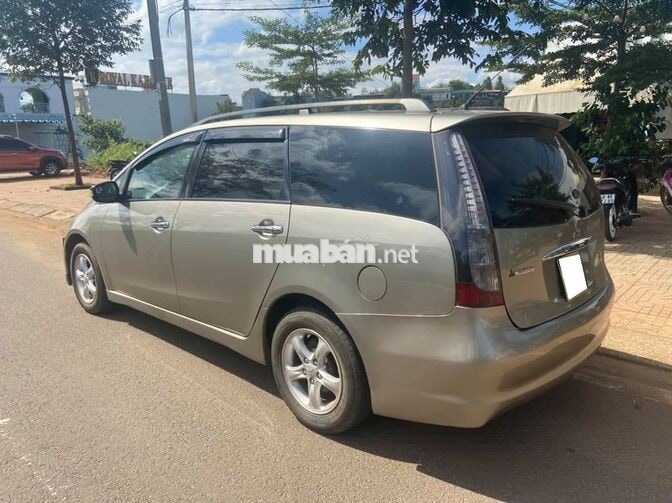 Mitsubishi Grandis 2006 Tự động Ghi cát 87.000 km