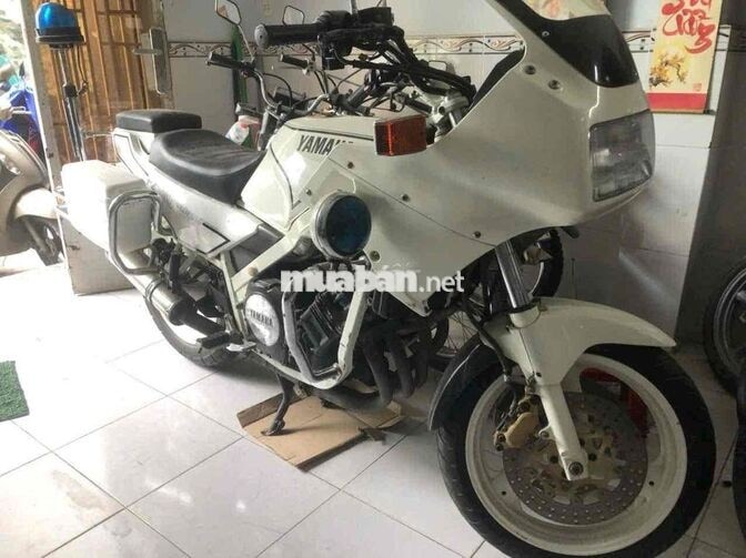 Yamaha FZ750 750cc Trắng