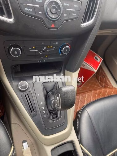 Ford Focus 2017 Sedan hạng C cực mới 1.5 Tubor