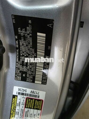 Toyota Sienna LE 2.7 2011 Bạc 8 chỗ Mỹ