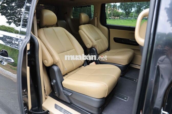 Kia Sedona 2019 90.000 km Đen