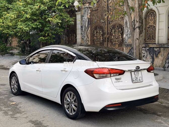 KIA Cerato 2017 Số sàn Trắng