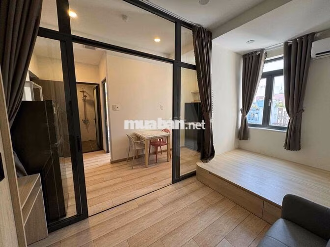 CHO THUÊ CHDV 2 PHÒNG NGỦ FULL NỘI THẤT CAO CẤP RỘNG 50m2 ngay TT PN