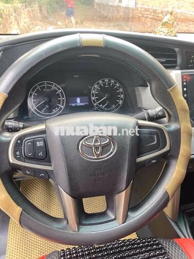 Toyota Innova 2017 Bạc 7 chỗ số sàn