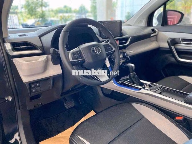 Toyota Veloz Top 2026 bản full Đen