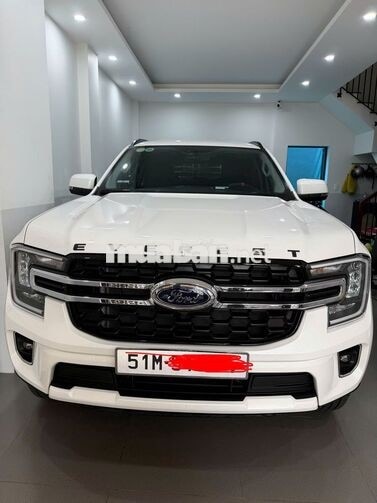 Ford Everest Ambiente  2025 Trắng 13.000km