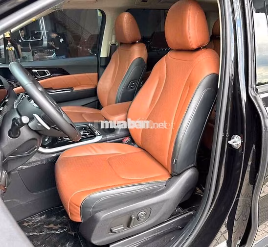 Kia Carnival Signature 2024 Đen 37.000 km