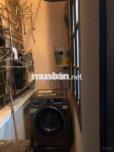 Bán CC 1PN, 1WC, 40m2 tại khu tập thể Thạch Bàn, giá 1,65 tỷ