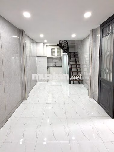 Nhà hẻm 3.5m Nguyễn Đình Chiểu Quận 1, bề ngang lớn