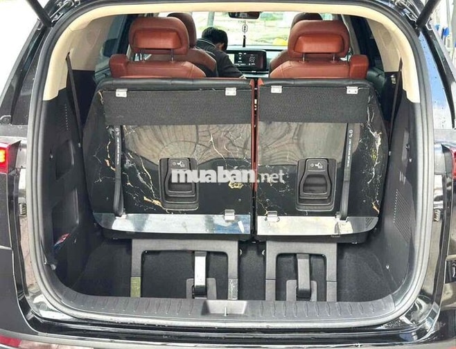Kia Carnival Signature 2024 Đen 37.000 km