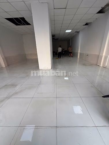 CHO THUÊ CĂN ĐÔI MT HOÀNG VĂN THỤ  7,6x18M, 1 TRỆT 3 LẦU, GẦN 400M  GI