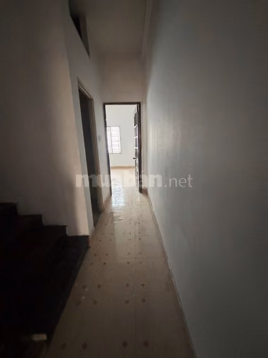 CHO THUÊ CĂN ĐÔI MT HOÀNG VĂN THỤ  7,6x18M, 1 TRỆT 3 LẦU, GẦN 400M  GI