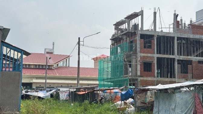 CẶP GÓC 10.8M MẶT TIỀN VIP - TRỰC DIỆN CHỢ CÁI VỒN