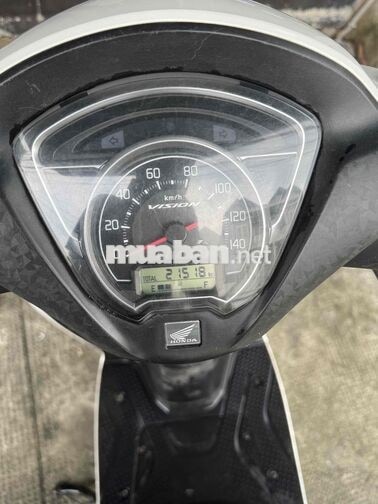 Honda Vision Trắng 21518 km