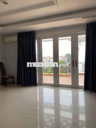Cho thuê nhà 4 tầng 5pn có hầm khu Tên Lửa 