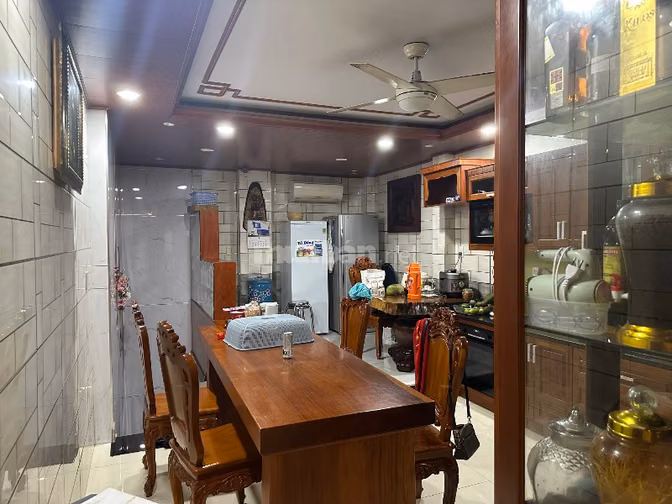 NHÀ MỚI, THOÁNG ĐẸP, CHỖ ĐẬU OTO