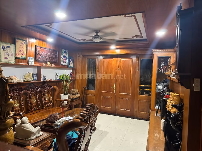 NHÀ MỚI, THOÁNG ĐẸP, CHỖ ĐẬU OTO