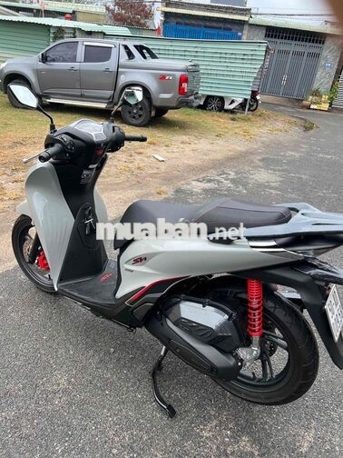 Honda SH 125 2025 Bản đặc biệt Xám xi măng