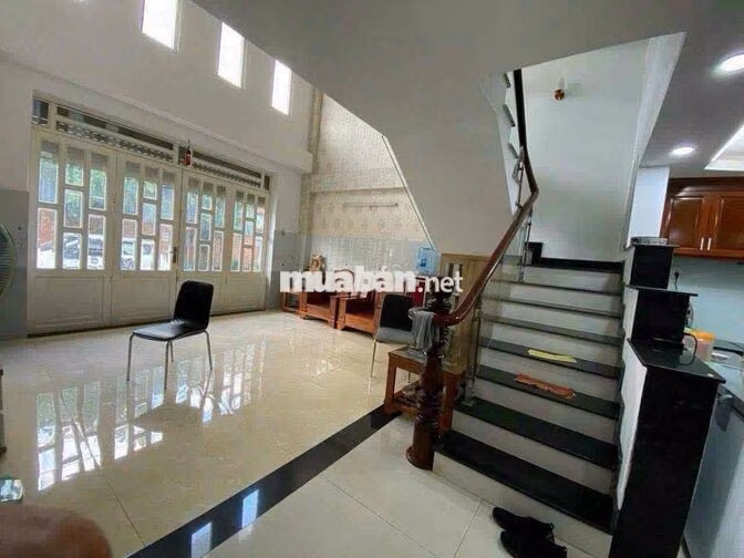 cho thuê nhà 1 trệt 1 lững 2 lầu Thạnh lộc 19 đường xe tải