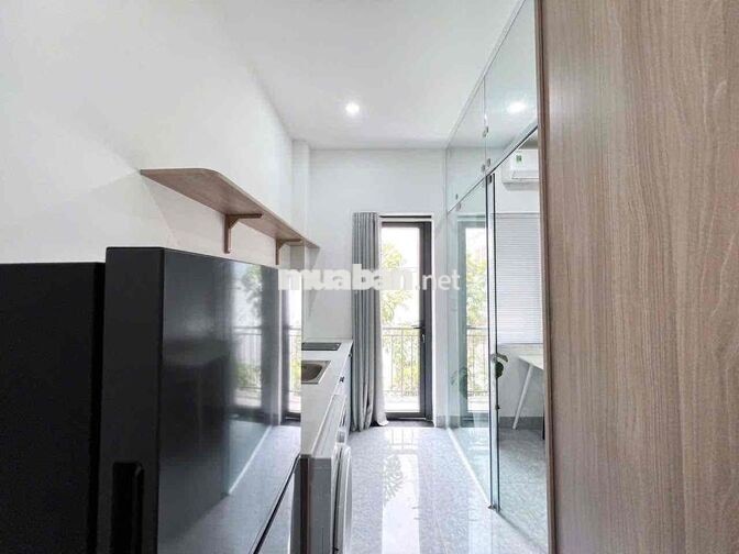 CHO THUÊ STUDIO Q7 FULL NT CỬA SỔ LỚN GẦN LOTTE TDTU UFM RMIT Q1,4,8