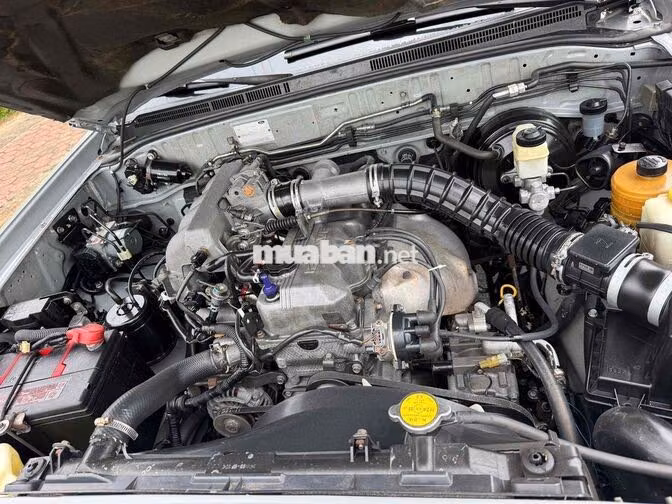 Ford Everest 2011 Số sàn Bạc