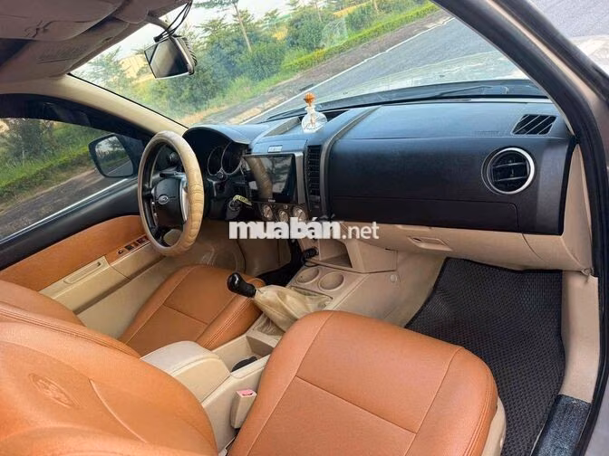 Ford Everest 2009 Số sàn Vàng cát