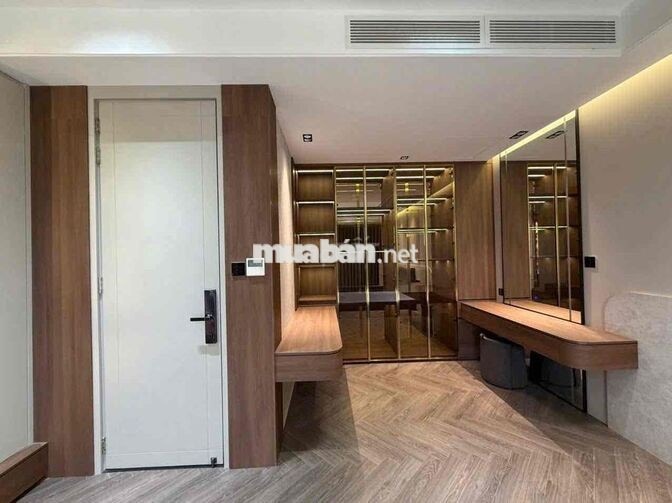 Biệt Thự Vip Tân Quy Đông - 5 Phòng Ngủ- Thang Máy