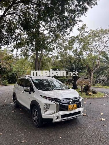 Mitsubishi Xpander Cross 7 chỗ Trắng