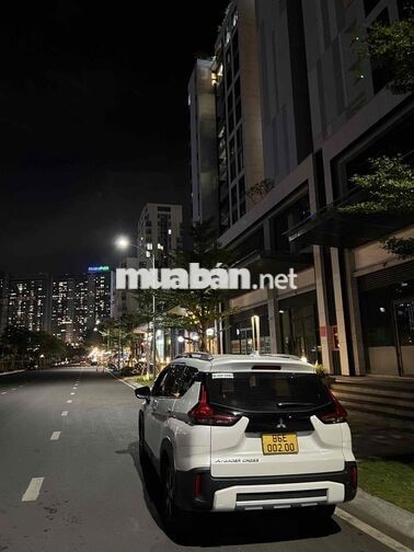 Mitsubishi Xpander Cross 7 chỗ Trắng