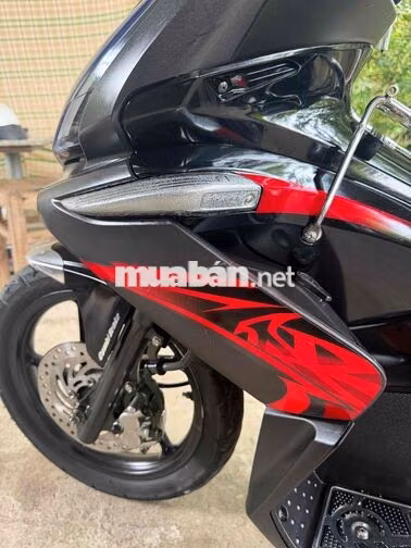 Honda Airblade Thái 2011 Đen đỏ