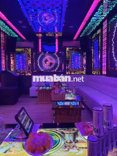 KARAOKE 18 phòng MT số 938 Quang Trung, GV. Dt: 6x25m, Kc: hầm 7 tầng