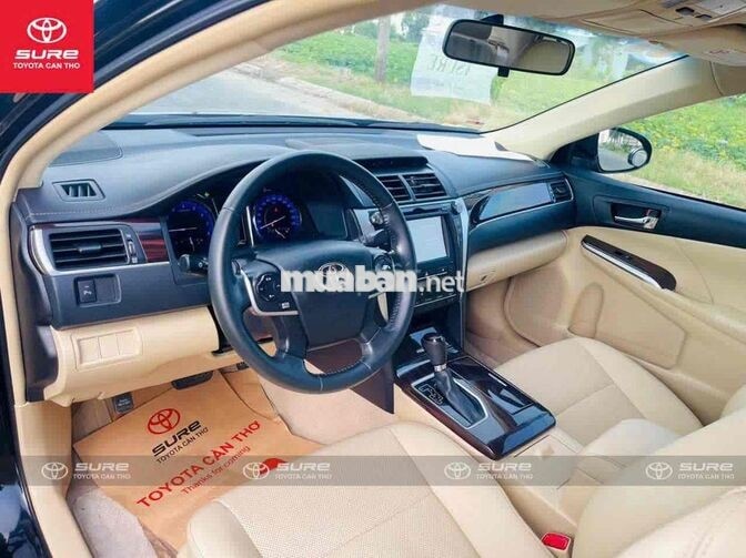 Toyota Camry 2.0E 2017 Đen Tự động 56.000 km