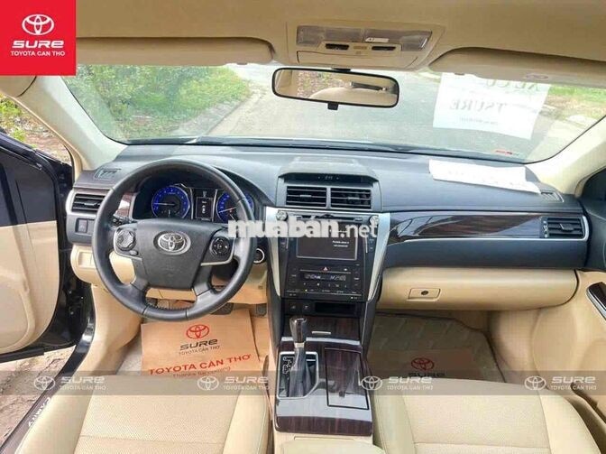 Toyota Camry 2.0E 2017 Đen Tự động 56.000 km