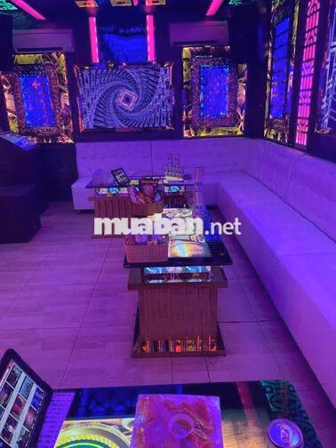 KARAOKE 18 phòng MT số 938 Quang Trung, GV. Dt: 6x25m, Kc: hầm 7 tầng