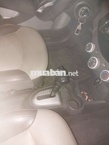 Chevrolet Spark LTZ 1.0 AT Trắng