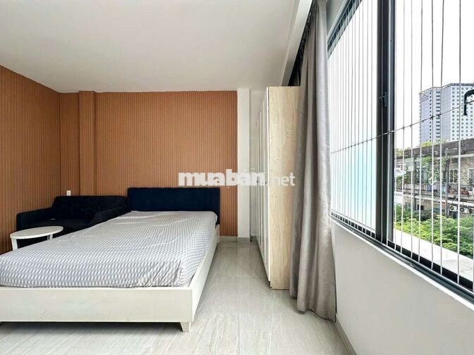 Em còn 1 phòng studio siêu rộng rẻ ngay trung tâm Quận 10 - Quận 3 