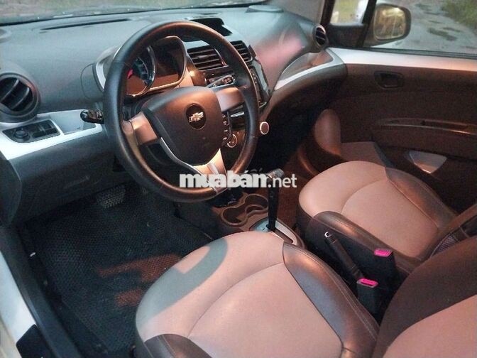 Chevrolet Spark LTZ 1.0 AT Trắng