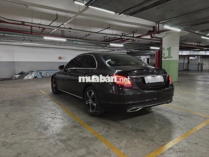 Mercedes-Benz C180 model 2021 Xám 5 vạn bao test