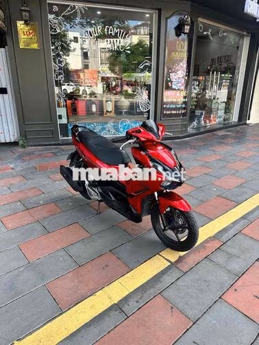Honda Air Blade 2022 Đỏ Chính Chủ đứng bán