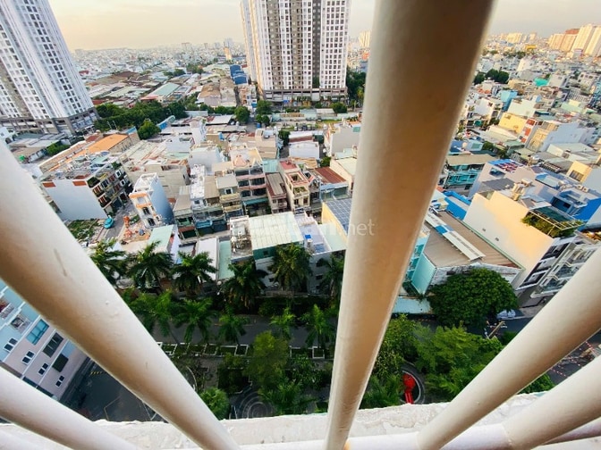 Chính chủ CC 8X Đầm Sen 1pn + .bacon rộng đẹp, view công viên , tầng đ