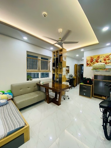 Chính chủ CC 8X Đầm Sen 1pn + .bacon rộng đẹp, view công viên , tầng đ