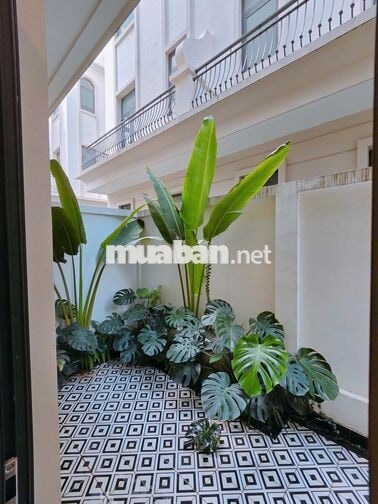 CHO THUÊ LIỀN KỀ 5 TẦNG – FULL ĐỒ CAO CẤP SÁT VINCOM – 20 TRIỆU/THÁNG