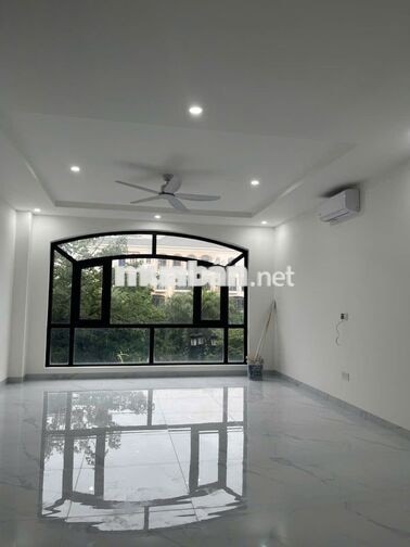CHO THUÊ LIỀN KỀ SHOPHOUSE CHÀ LÀ 112.5M² – 2 TẦNG
