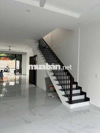 CHO THUÊ LIỀN KỀ SHOPHOUSE CHÀ LÀ 112.5M² – 2 TẦNG