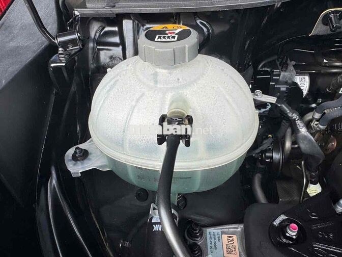 Kia Carnival Luxury 2022 8 chỗ Đen 78000 km