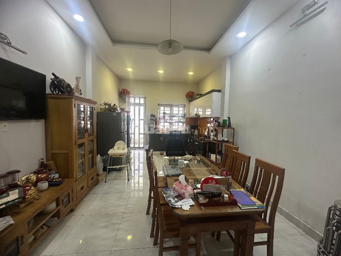 Nhà đẹp 3 tầng sân thượng, Phước Bình Q9, 100m2, giá 10,5 tỷ. 