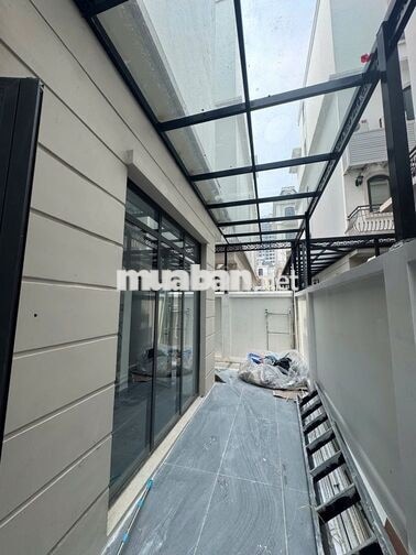 CHO THUÊ LIỀN KỀ 72M² – 5 TẦNG – CÓ THANG MÁY – 13,5 TRIỆU/THÁNG