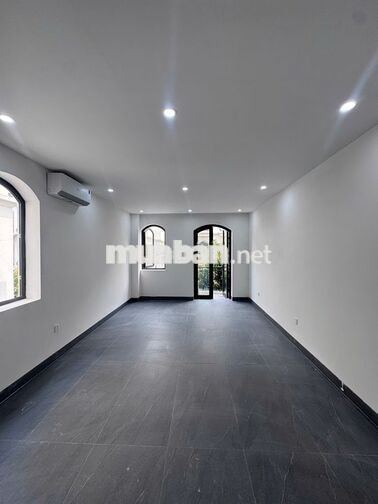 CHO THUÊ LIỀN KỀ 72M² – 5 TẦNG – CÓ THANG MÁY – 13,5 TRIỆU/THÁNG