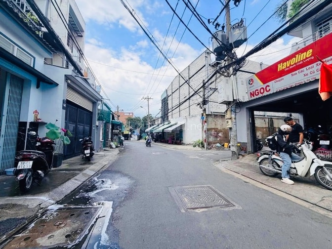 Bán nhà rẻ đúc 2 lầu (4x11) 48/ TRẦN QUỐC TUẤN P1 Gò Vấp (chợ Gò Vấp)