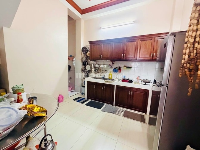 Bán nhà rẻ đúc 2 lầu (4x11) 48/ TRẦN QUỐC TUẤN P1 Gò Vấp (chợ Gò Vấp)